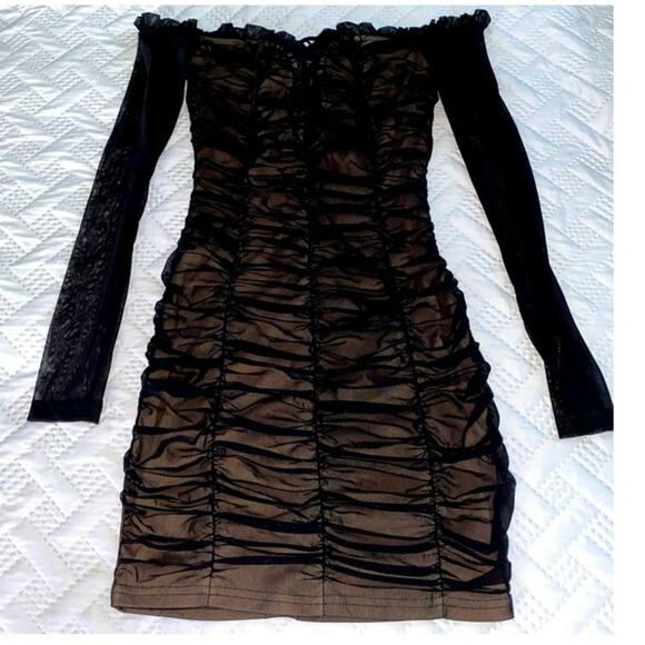 NWT fashion nova mesh ruched dress sz m - Picture 3 of 5